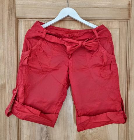 Červené prúžkované krátke nohavice gate, gate,38