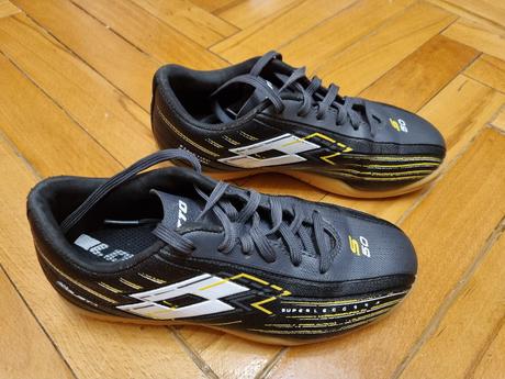 Detske halovky lotto (sportisimo) velkost 31, lotto,31