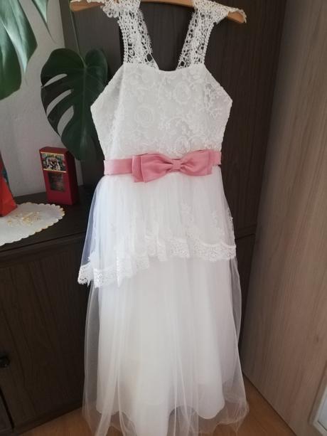 Šaty na 1. sväté prijímanie, 152 / 158