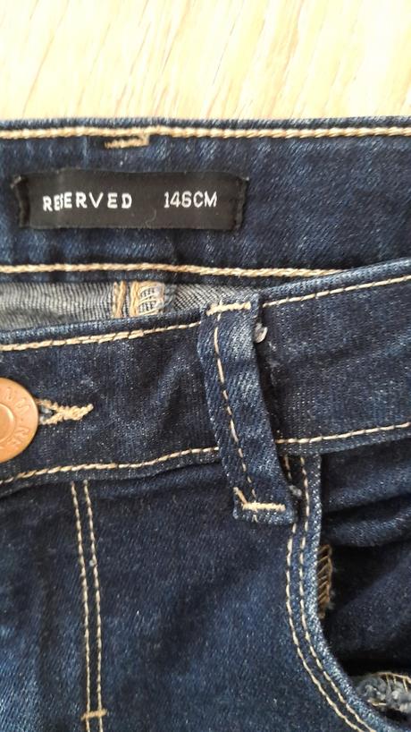 Dievčenské rifle, reserved,146