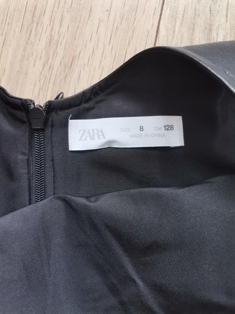 Koženkove šaty, zara,128