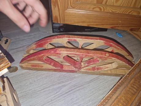 Sada drevených vláčikov, koľajníc a príslušenstva, 