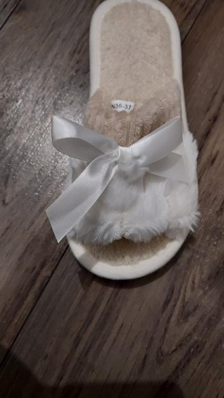 Papucky, 36