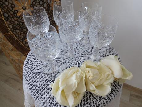 Poháre 6 kusov jemný výbrus top top stav., 