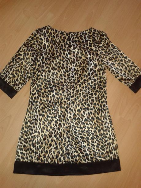 Leopardia satenova tunika, 38