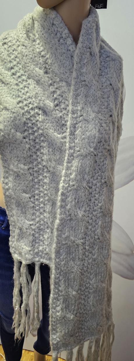 Vlnená čiapka + šál, f&f