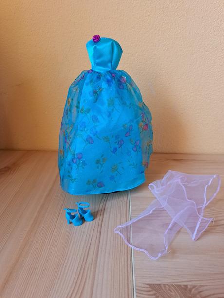 Barbie fashion avenue dazzle šaty (66), 