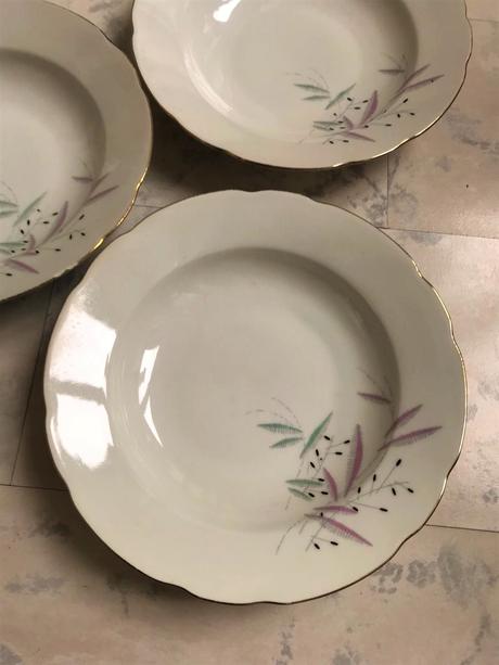 Staré porcelánové taniere, 