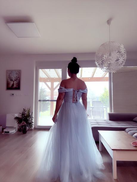 Plesové šaty raz puzité, m