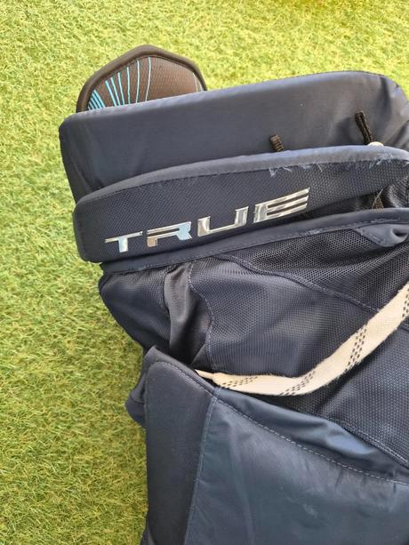 Hokejové nohavice true ax9 junior (clasic fit), 