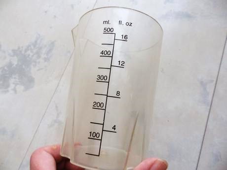 Odmerka 500 ml s lievikom,