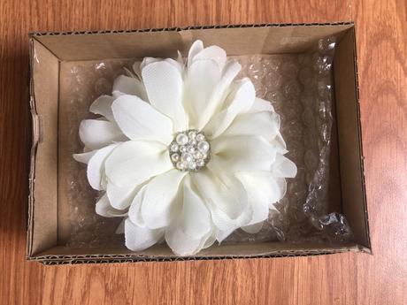 Brosna sponka na svadbu, 