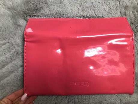 Listova kabelka jil sander,