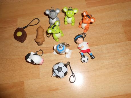 Rôzne prívesky-svetlo,zvuk,