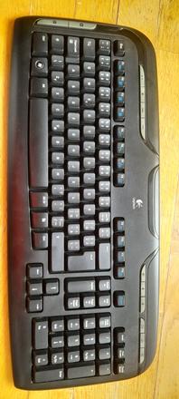 Klávesnica logitech, 