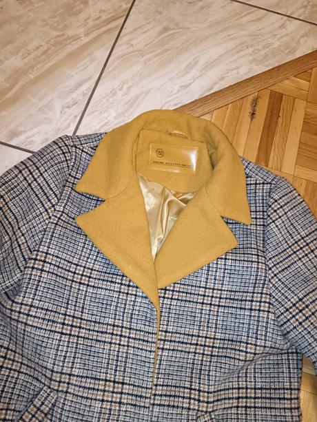 Krásny kabát, reserved,152