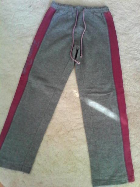 Tepláky na 9-10 rokov, 146