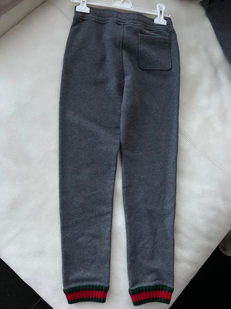 Gucci súprava nová s vysackami vel.8, 128