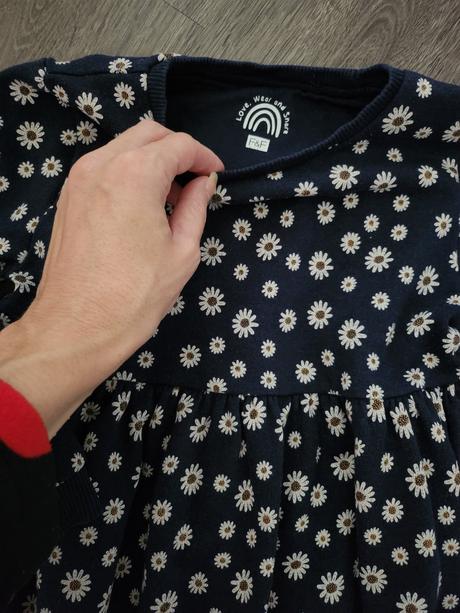 Teplák.šaty a legíny 6-7r, f&f,122