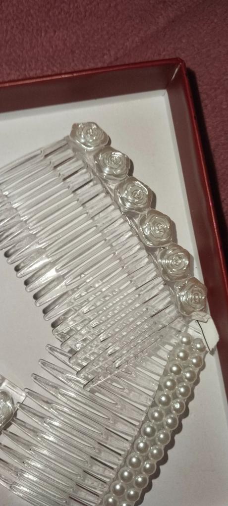 Hrebene 5 kusov a 1 spona do vlasov., 