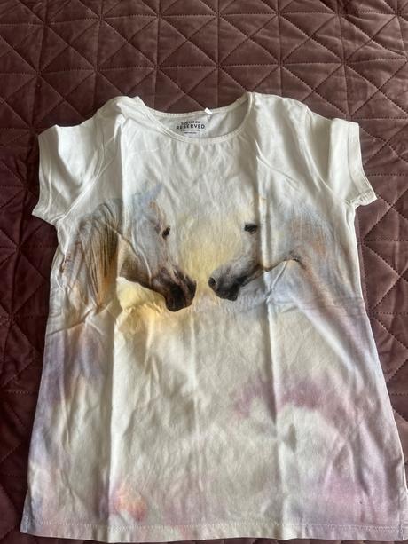 146 tričko s koňmi, reserved,146