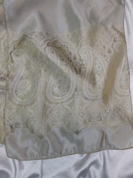 Kvalitná dámska šatka/šál, s