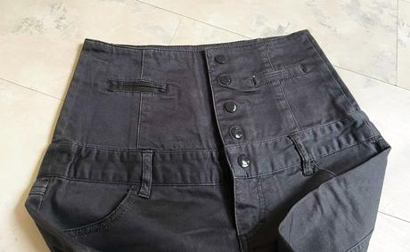 Zaujímavá sukňa, vero moda,34