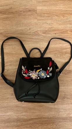 Batoh menší, david jones