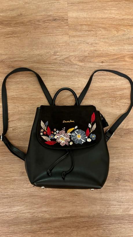 Batoh menší, david jones