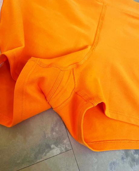 Elastické neónkové šortky, nike,l