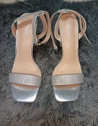 Strieborné sandále, 39
