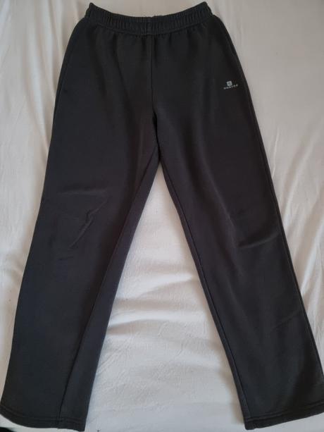 Tepláky, domyos,140