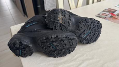 Snehule columbia, columbia,33