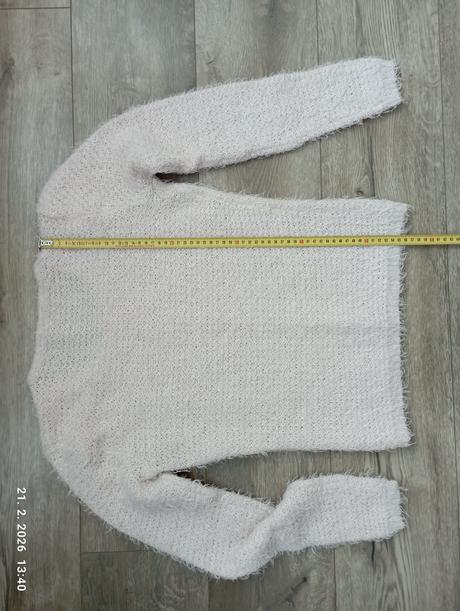 Mäkkučký pulóvrik s/xs (už s poštovným), 164