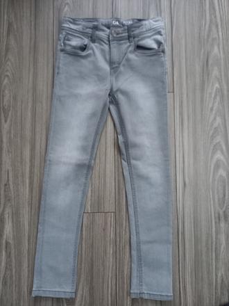 Kvalitné rifle skinny-top stav, c&a,140