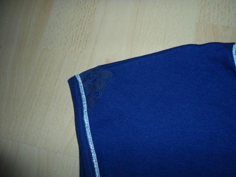 Tmavomodre damske tricko, xs