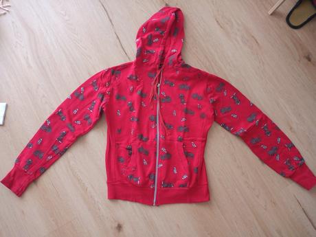 Mikina s kapucňou, 42