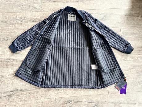 Kvalitna dlhsia thermo bunda zn. zig zag, 140 / 146