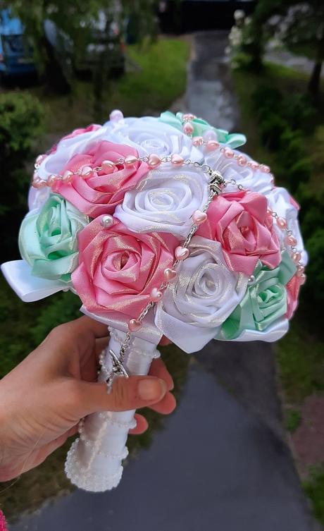 Ružičky pre p. učiteľky ci inú prilezitost, 