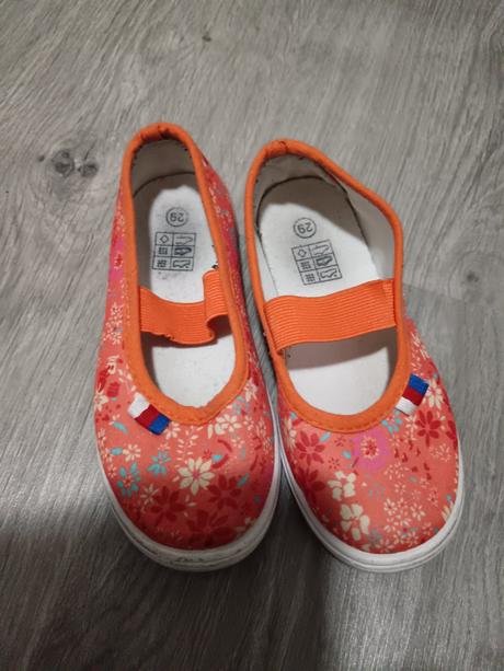 Cvičky, papuče, f&f,28