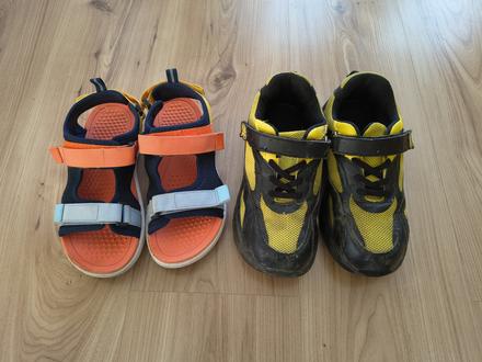 Blikajúce tenisky, sandále, sinsay,35