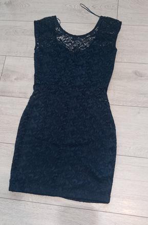 Elegantné čipkované šaty, 158