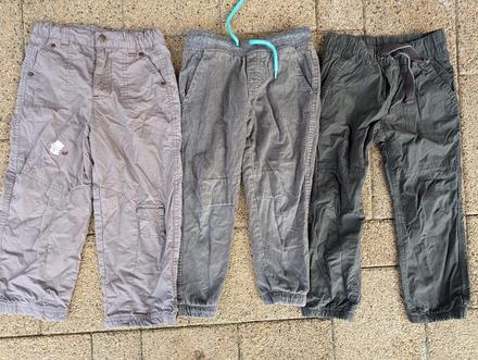 Podšité nohavice, 98