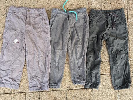 Podšité nohavice, 98