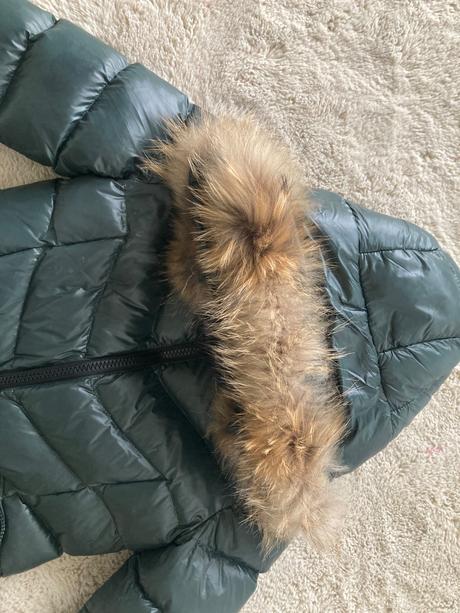 Nádherná bunda s pravou kožušinou, s