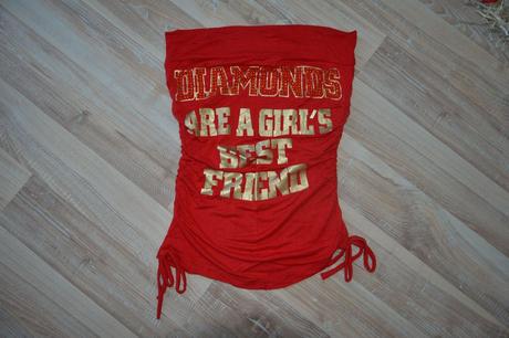 Top s vtipným nápisom, 158