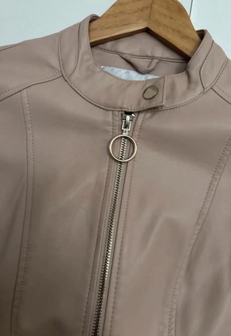 Guess koženka, guess,s