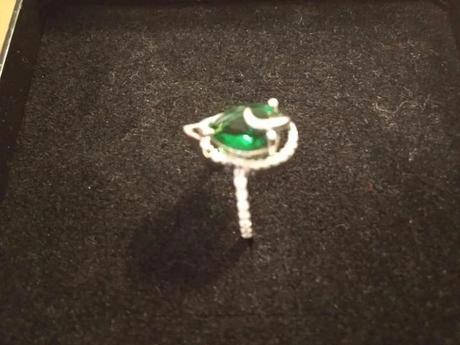 Prsteň z bieleho zlata, 