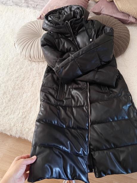 Koženkové vetrovka, 42