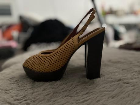 Krásne letné kožené sandalky, 38